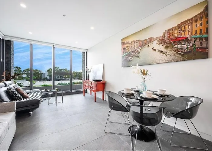 Elegant Art Deco Apartment World Class Building